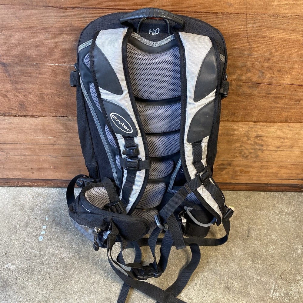 Deuter Razor 18 Backcountry Ski Snowboard Backpack Great Condition
