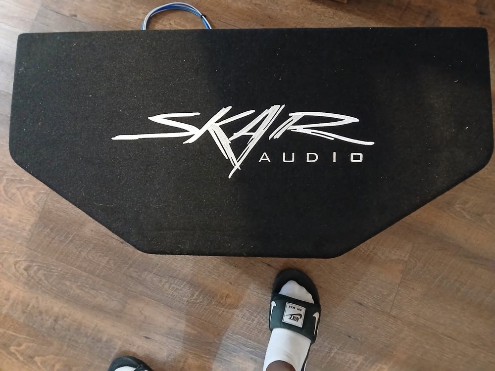 Tripple 8 Inch Subwoofer Box