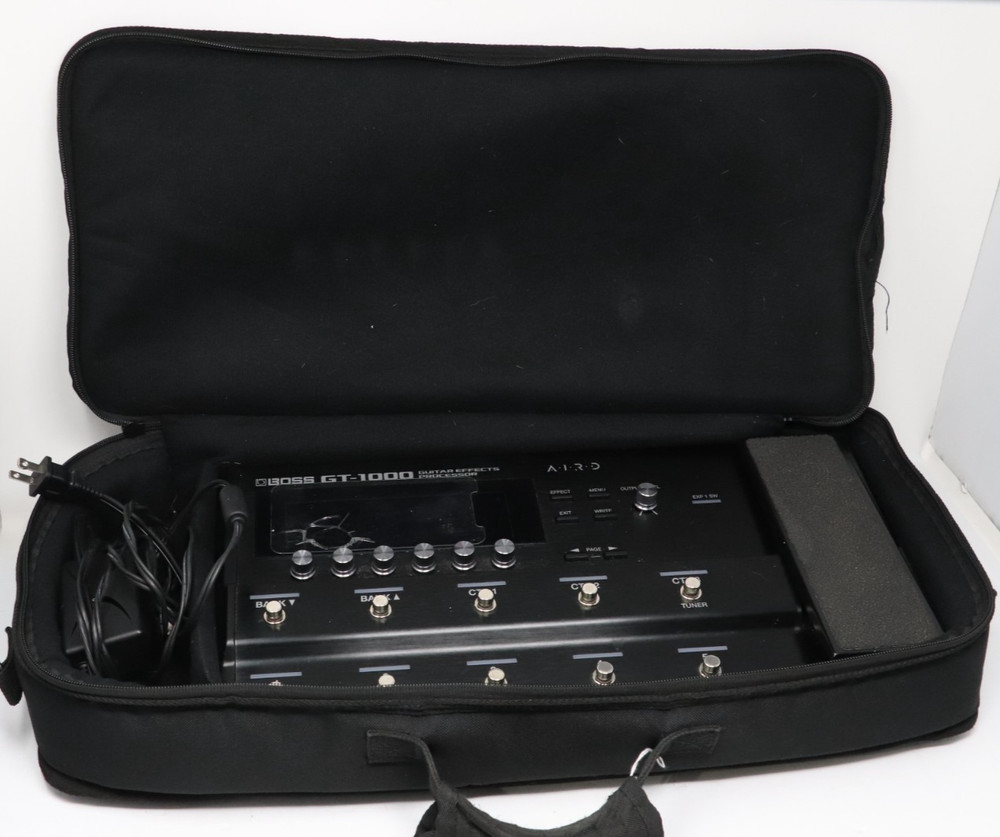 Damaged Screen BOSS GT-1000 Guitar Effects Processor Multi-Effects Pedal WORKS