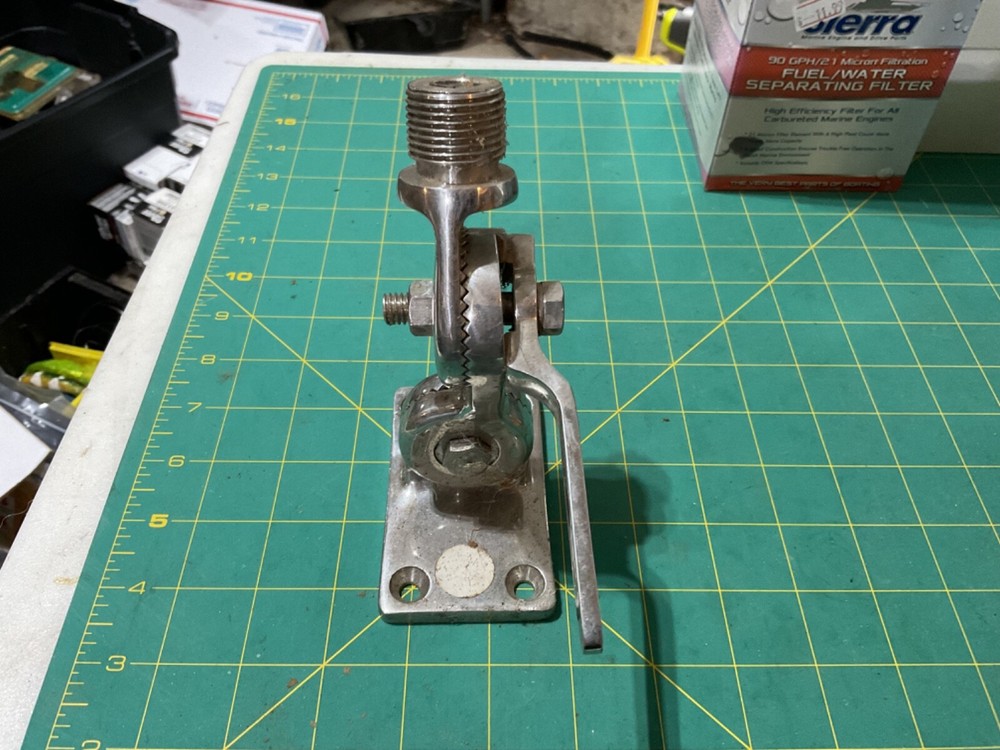 D Lilly Marine Antenna Ratchet mount stainless