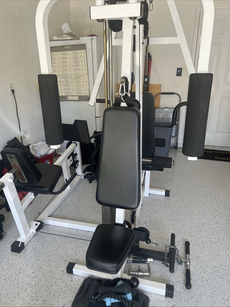 Muscle Beach Universal Gym