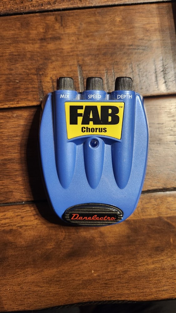 Danelectro FAB Chorus Effect Guitar Pedal Blue Tested Working