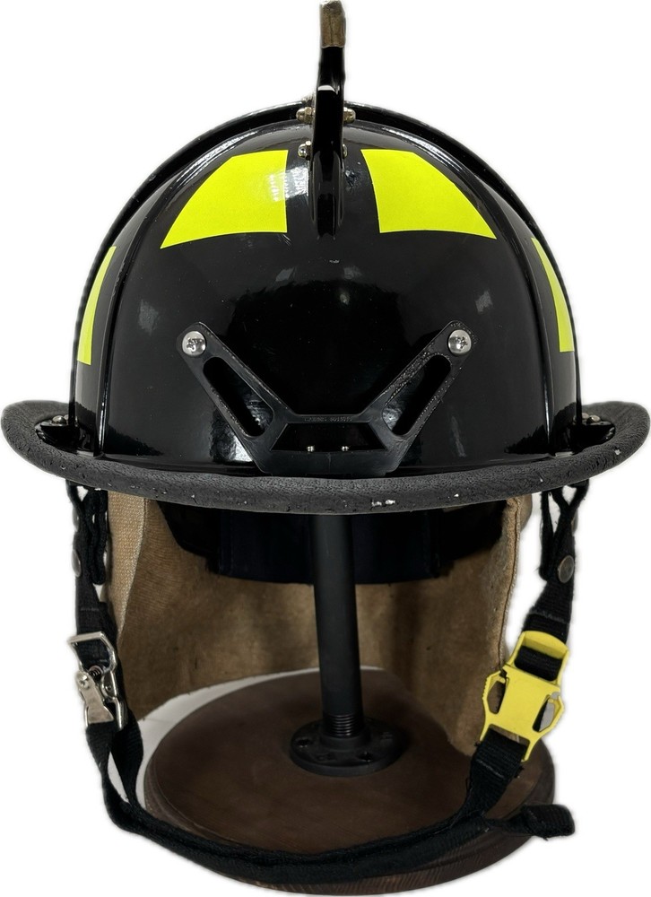 Fire Helmet MSA CAIRNS 1010 Mfg. 09/2020