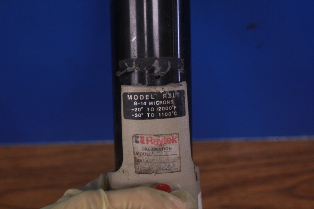 RAYNGER II MODEL: R2LT INFRARED THERMOMETER