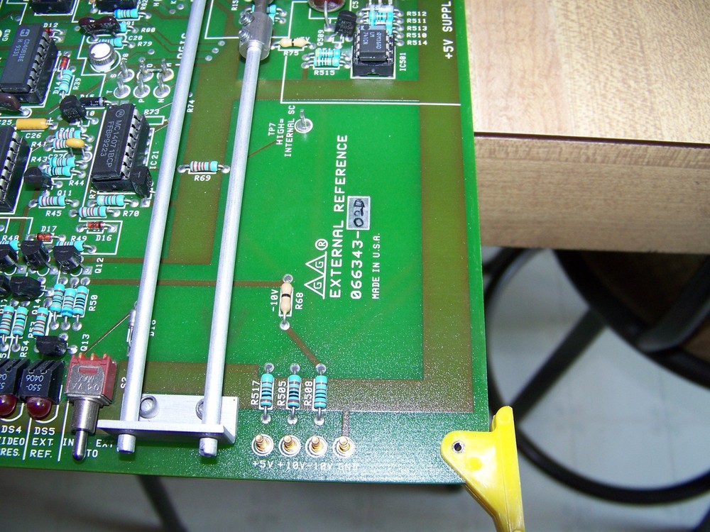 Grass Valley Group 3240 -2RU Video Processing Broadcast Amplifier + Modules