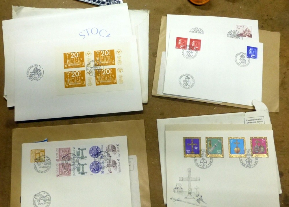 LOT 30 WORLD 1970’s FDC’s w/FULL PAPERWORK & ORIGINAL MAILING ENVELOPES sqs