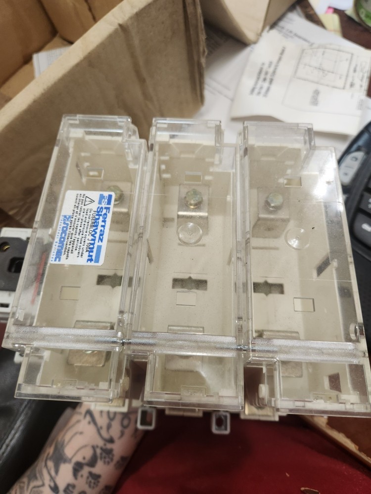 FERRAZ SHAWMUT FBJ100 DISCONNECT SWITCH