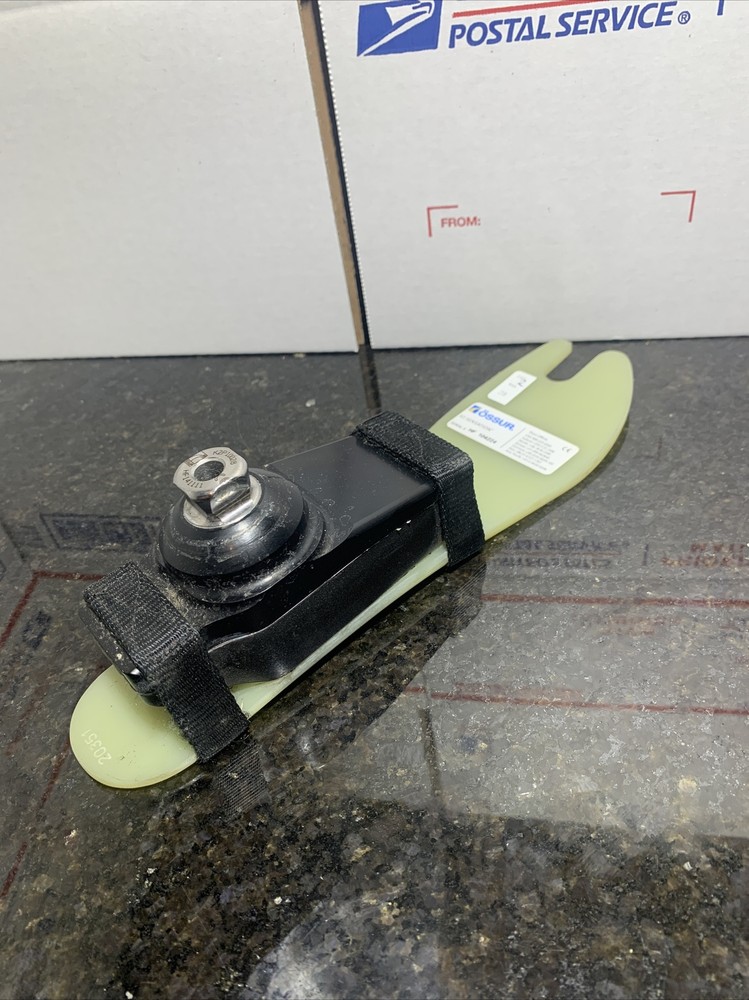 Ossur Right K2 Sensation Prosthetic Foot. Size 28. Category 3