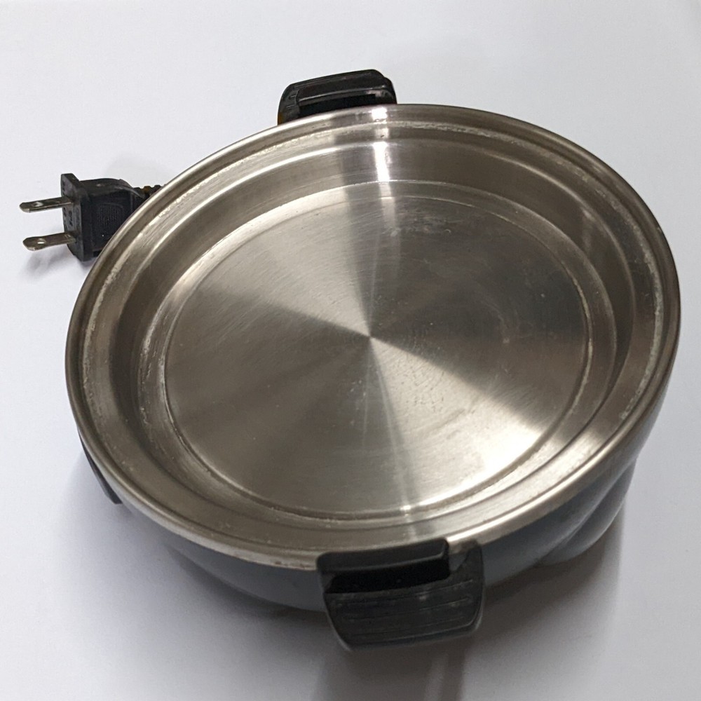 Dash Rapid Egg Cooker Frying Base and AC Plug for Model DEC005BK