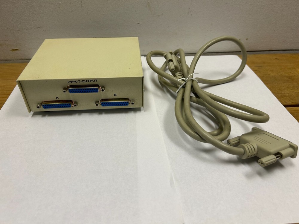 Vintage Manual 2 PORT A/B Data Transfer Switch Box B & 6 ft. Cable