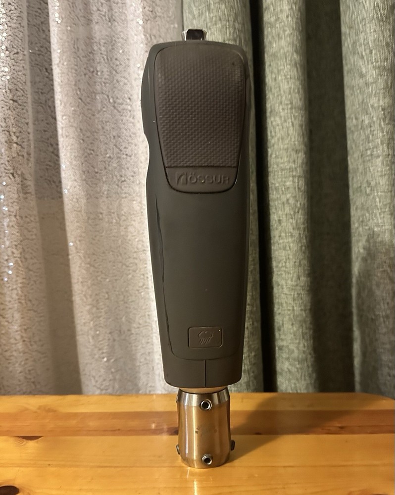 OSSUR RHEO 3 2017 Great condition. Functions Perfectly