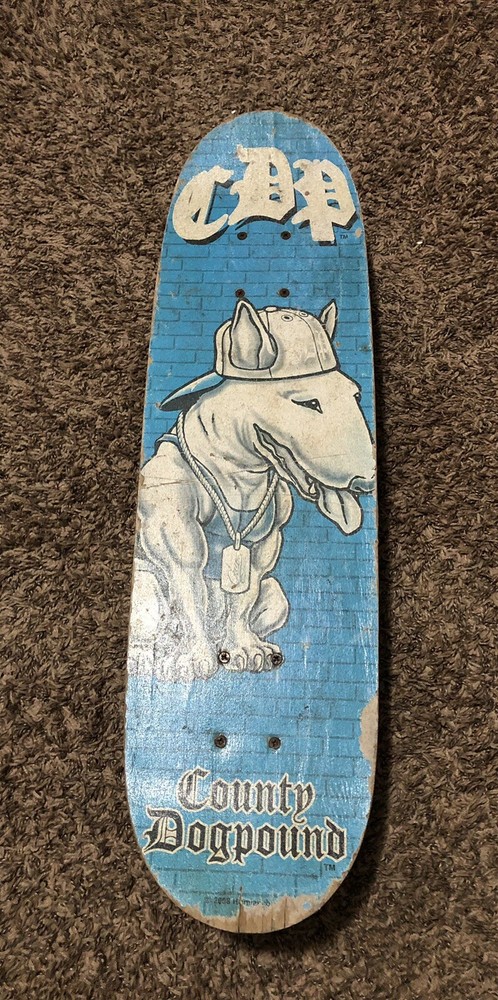 County Dogpound Skateboard Used