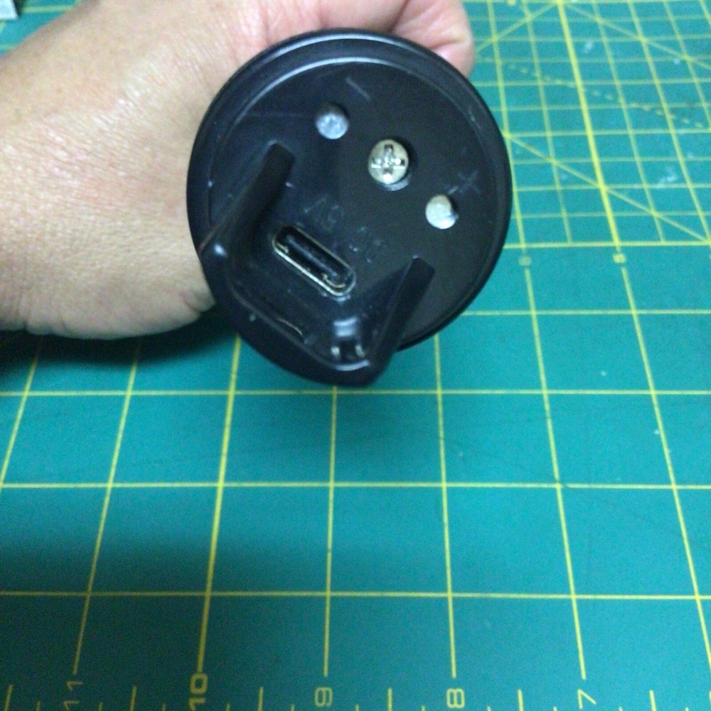 Bigasuo UHF Wireless Microphone No Charger!!