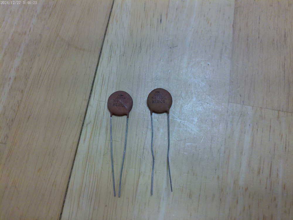 LOT/2 CERAMIC DISC CAPACITORS 1KV .005 PF,NOS