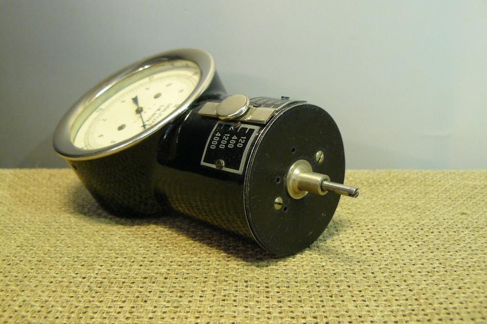 Antique Germany Hand TACHOMETER kit with Box (546)