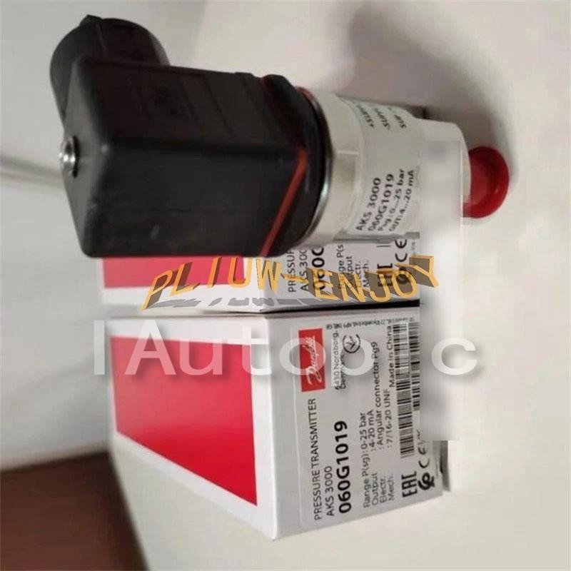 1pc New Danfoss 060G1019 pressure transmitter AKS3000 Fast Ship