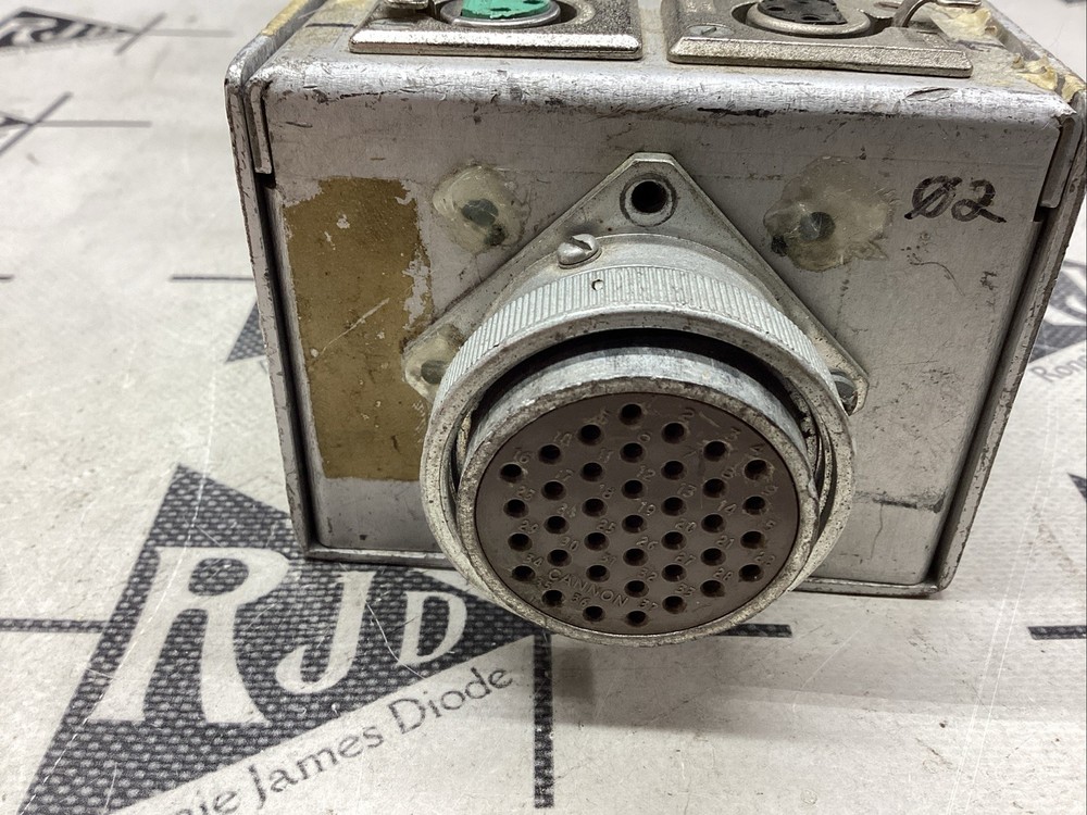 DT12 Breakout Box Gepco