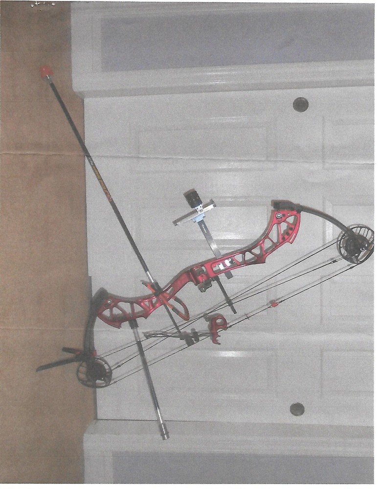5 RF Archery Bow, accessories and cases
