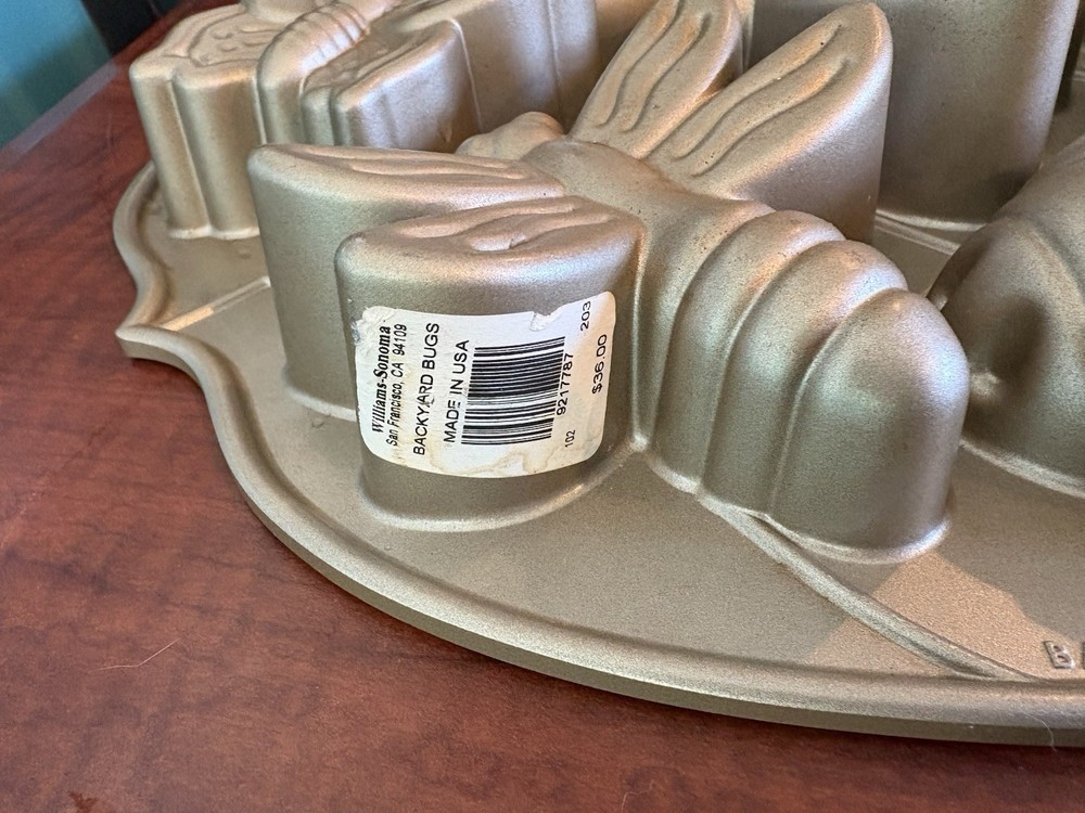Williams Sonoma Backyard Bugs Cake Mold
