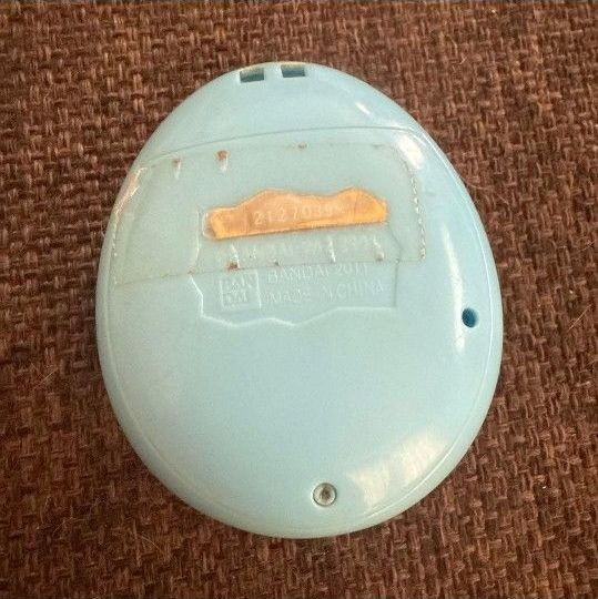 Tamagotchi iDL Blue