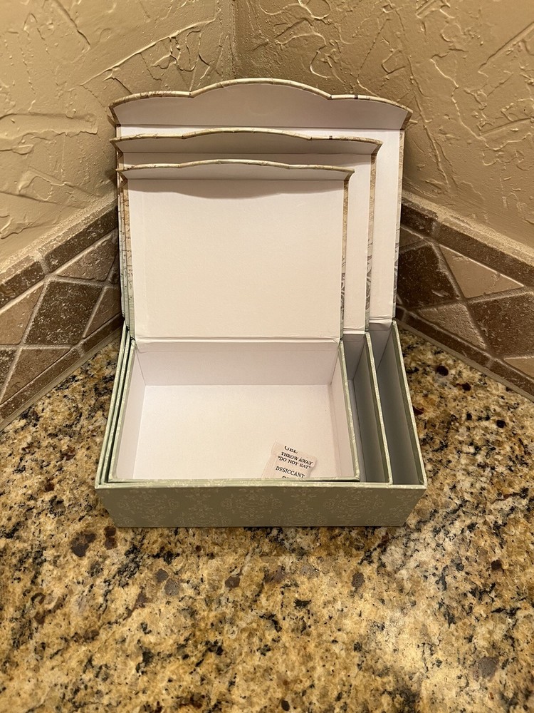 3 Paris themed nesting boxes