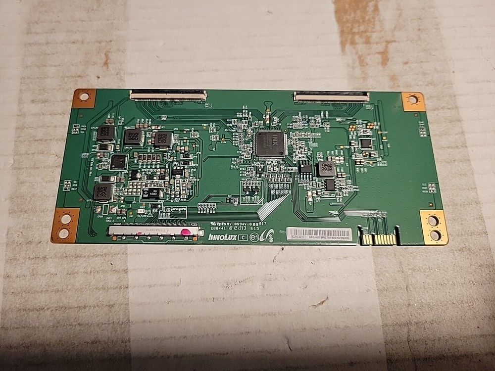 PHILIPS T-CON BOARD PN: EACDJ6E15