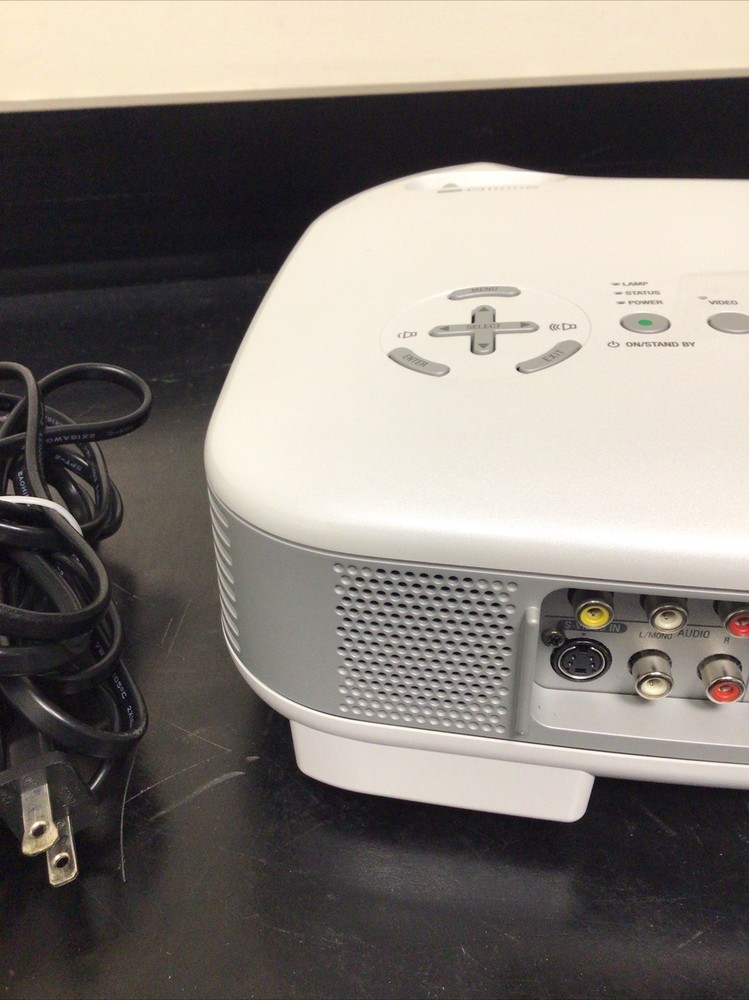 NEC Model VT470 Desktop Projector With Cords