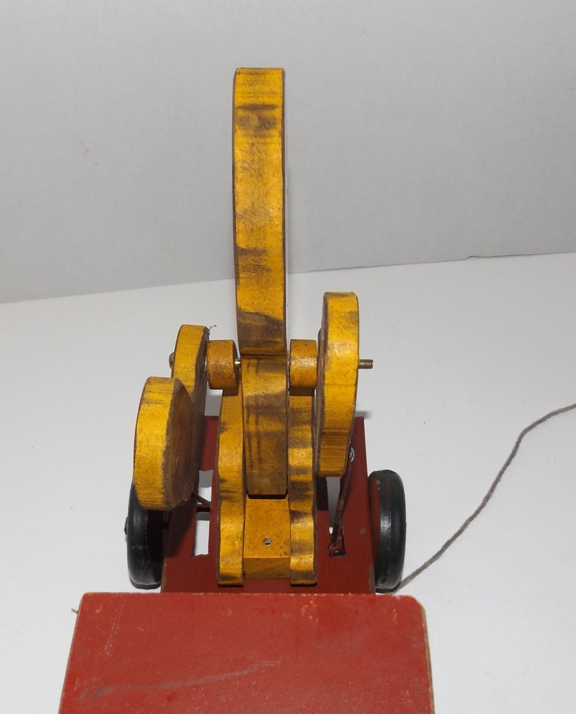 Reproduction Gong Bell Piano Player Mouse Pull Toy