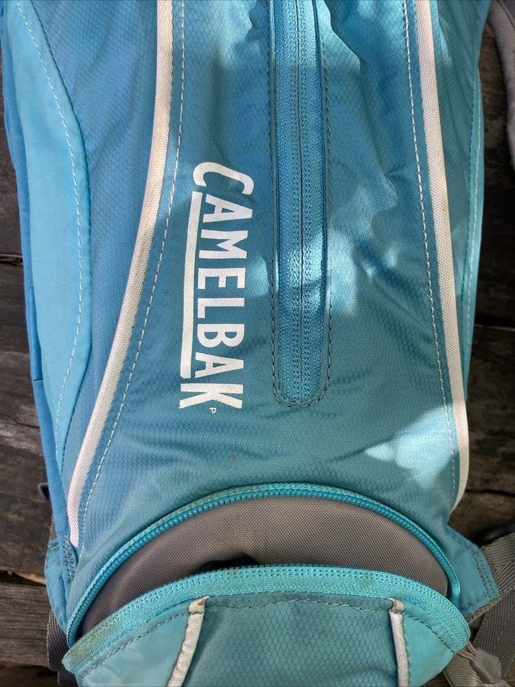 Camelbak backpack w/ 1.5 L h2O bladder