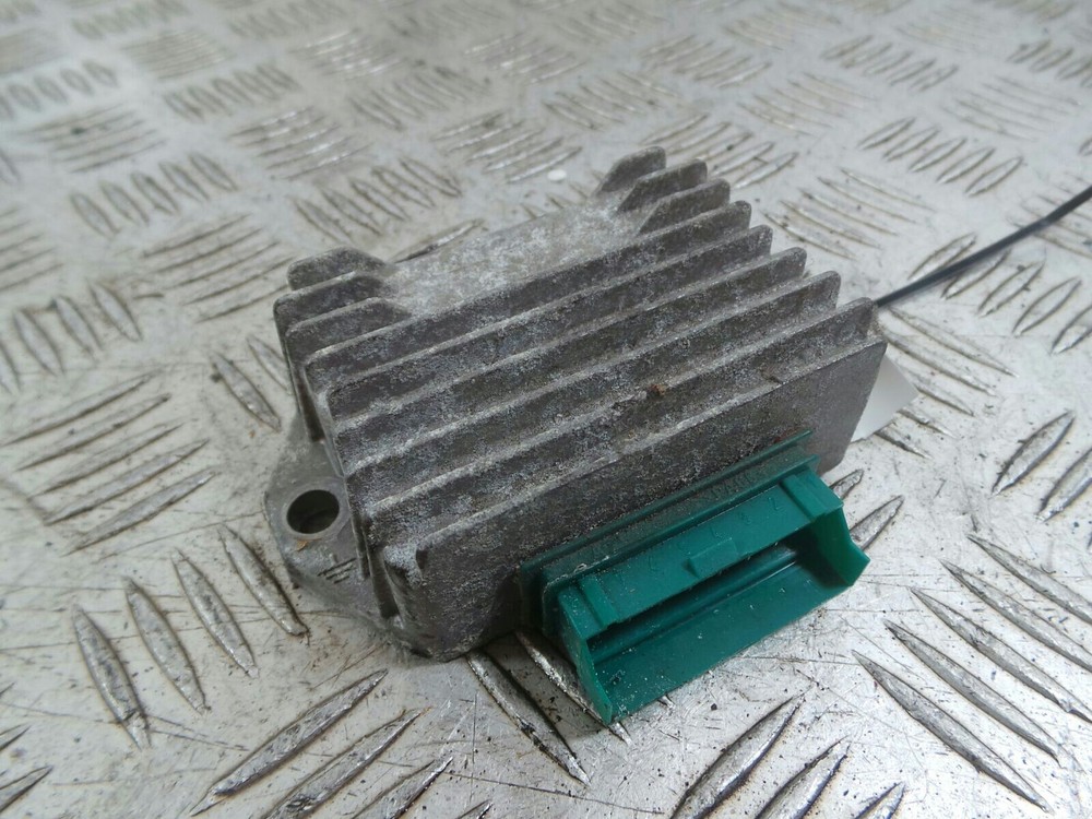 2004 GILERA ICE  RECTIFIER REGULATOR