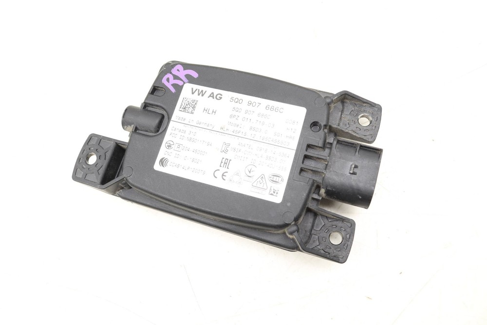 2018-2019 VW GOLF ALLTRACK - Right Blind SPOT Detection Control Module (Master)