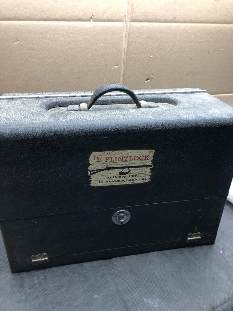 the flintlock muzzle loading specialist box a hobby city BLACK