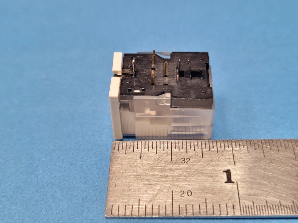 3 Pin Din Socket Female, with Switch, HOSIDEN, 7901013, PCB