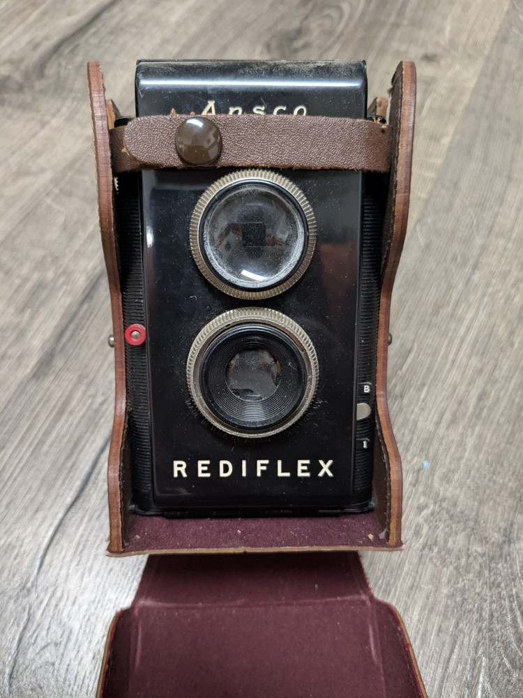 Ansco Rediflex Vintage Camera And Case