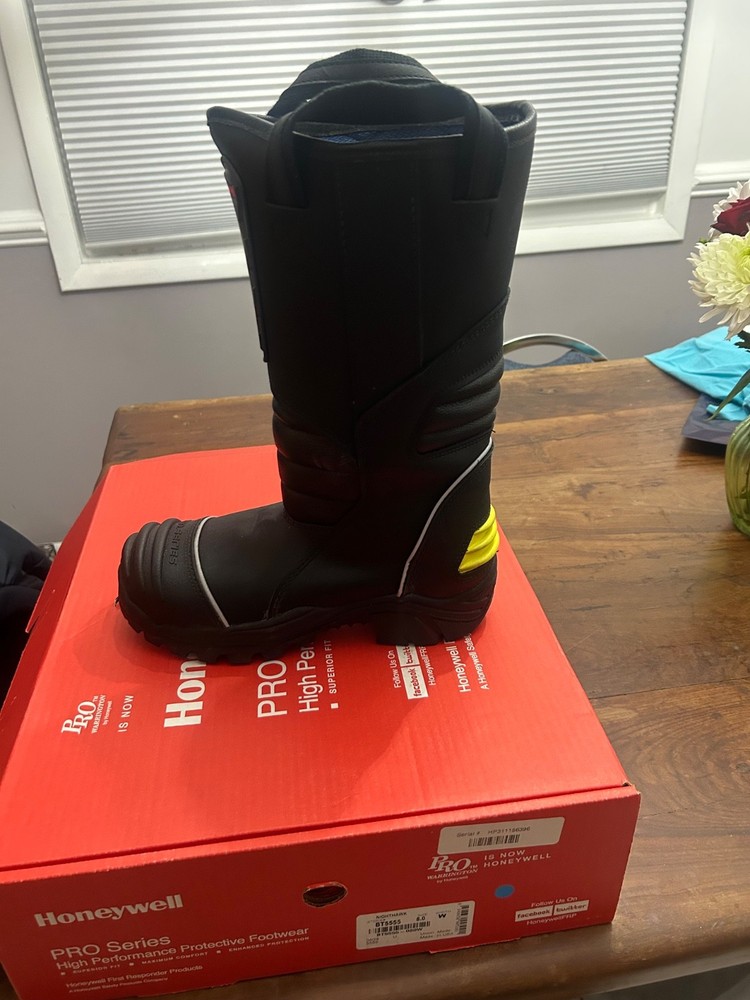 BT5555 Morning Pride fire fighting boot Size 8 W