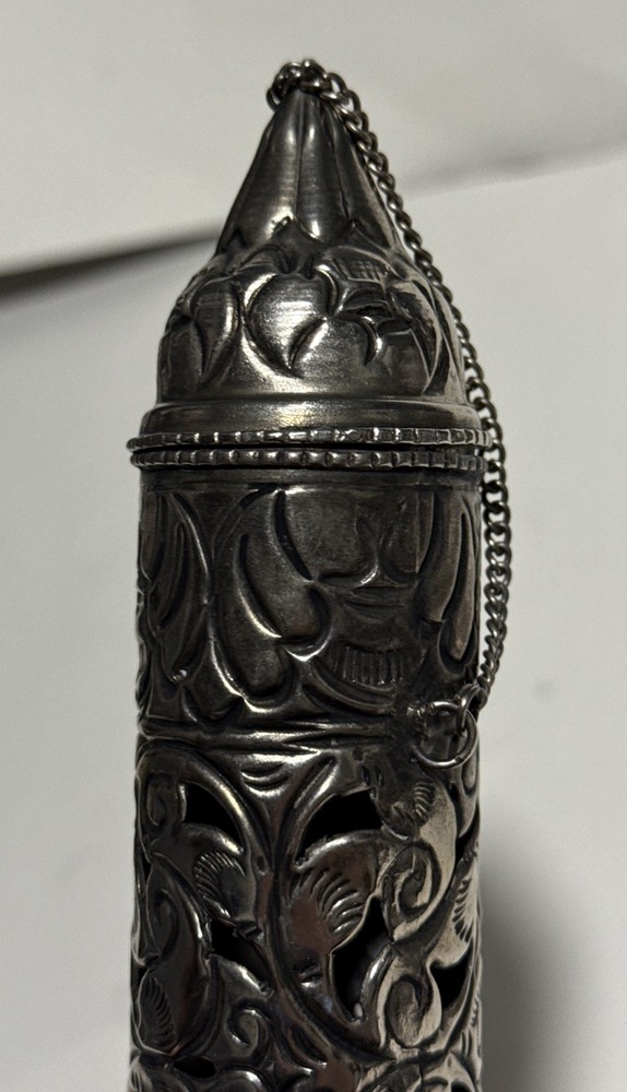 VINTAGE PRAYER SCROLL HOLDER 9” Silver Metal