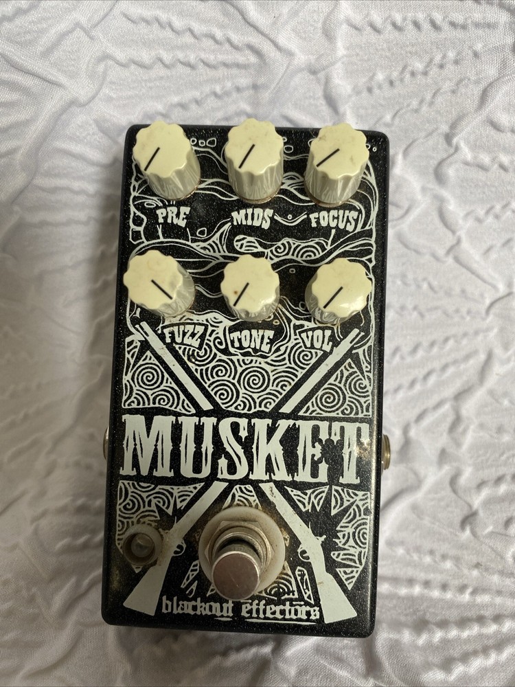 Blackout Effectors Musket version 2 Fuzz pedal