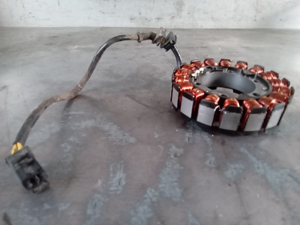 HONDA DEAUVILLE NT650-V  STATOR GENERATOR 2003
