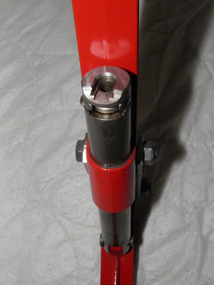 Lee Precision Cast Iron Breach Lock Hand Press - Red