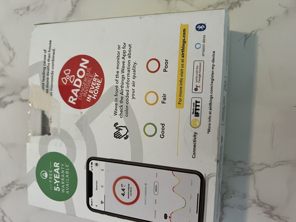 Airthings 2950 Smart Radon Detector - White