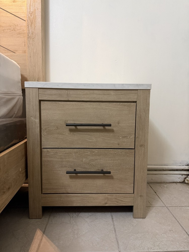 Modern 5-Piece Bedroom Set