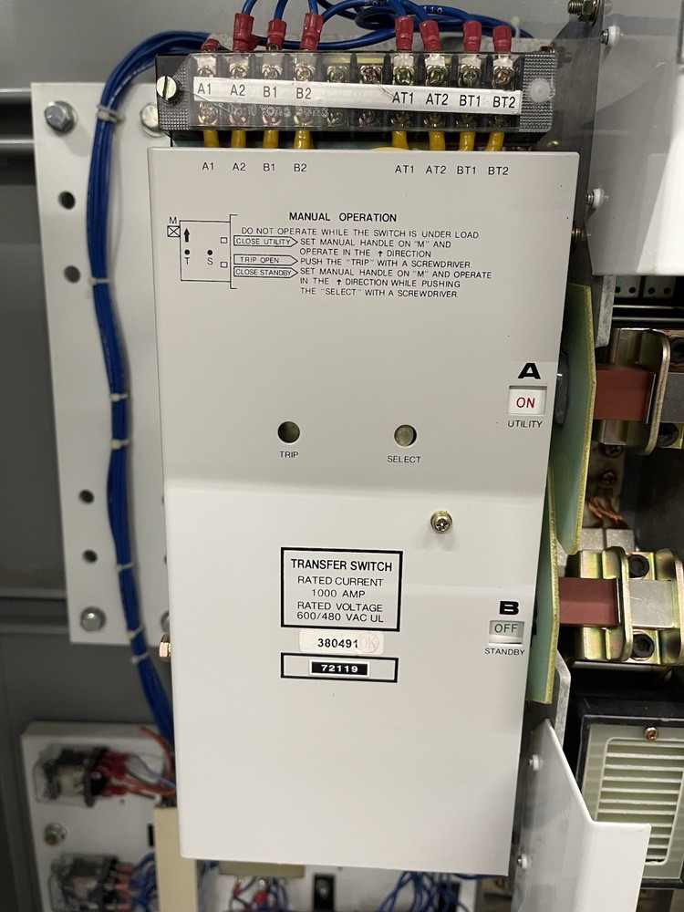 800 Amp Caterpillar Automatic Transfer Switch - 277/480v 3 Phase 4-Pole