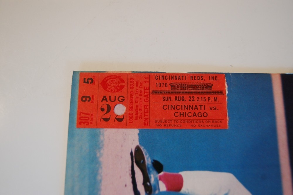 1976 Cubs - Reds Baseball Program + Ticket - Rose 1 Hit, Reds Top 2 Million