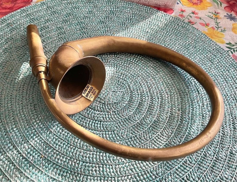 ✨Solid Brass Fox Run Horn from India Vintage ✨
