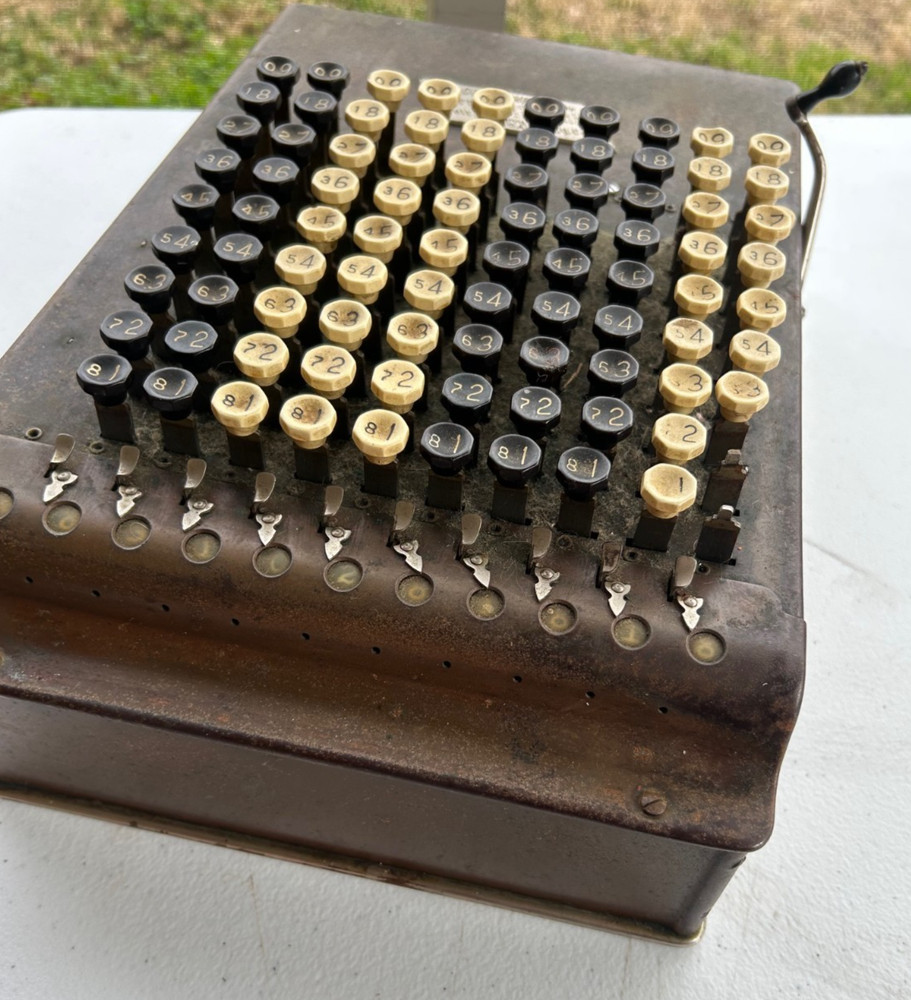 VINTAGE COMPTOMETER BY FELT & TARRANT MFG / chicago