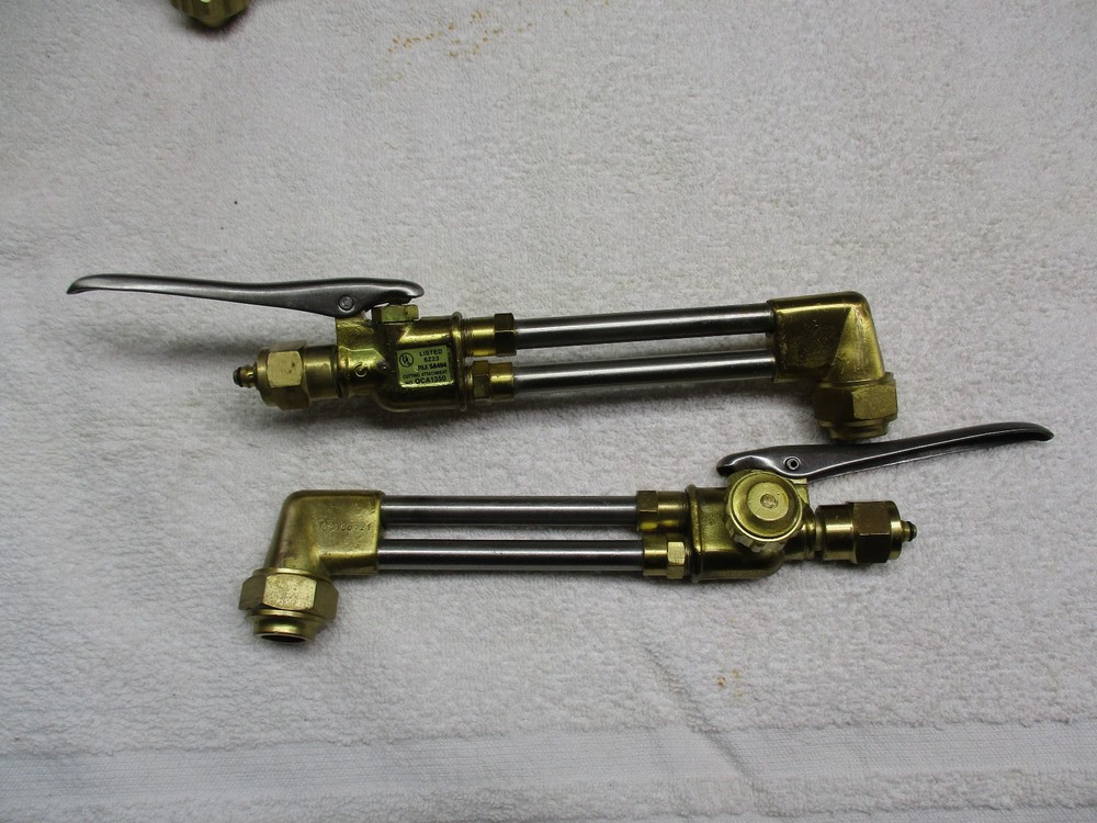 Oxygen/Acetylene WELDING TORCH WITH 2 CUTTING ATTACHMENTS