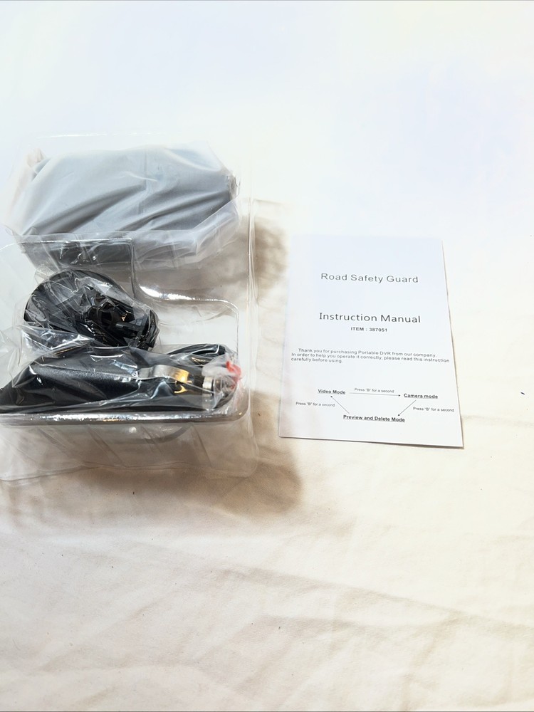 Modern Expressions Dash Camera 2.2” TFT LCD Screen New Open Box