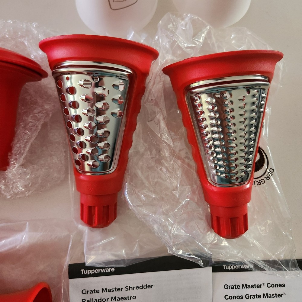 New Tupperware FusionMaster Grate Master Shredder Without Base +2 Graters