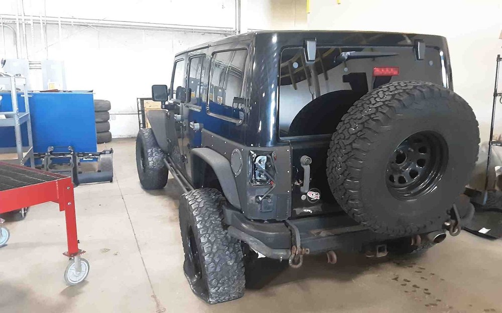 Used Windshield Frame fits: 2012 Jeep Wrangler Grade A