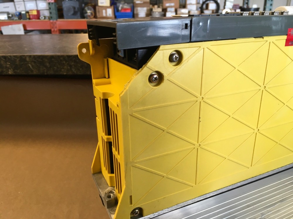 FANUC A06B-6096-H208 Servo Amplifier Module *Broken Piece*